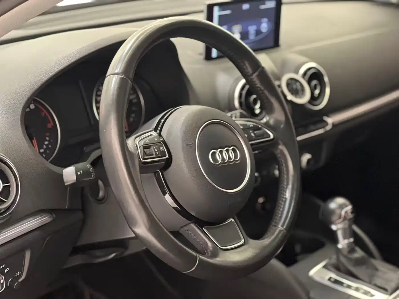 Audi A3 2016 Sportback 35 TFSI Progressive фото 5