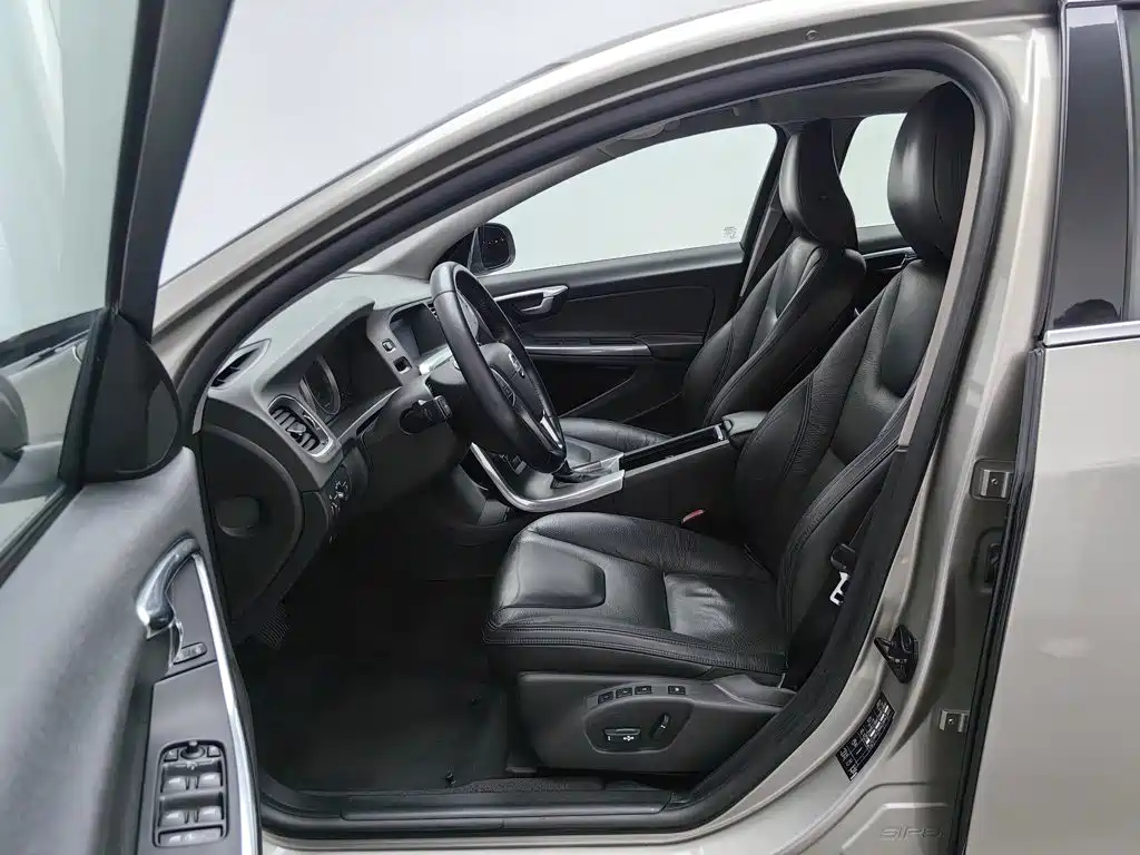 Volvo S60 (Import) 2013 2013 Model T5 Comfort Edition