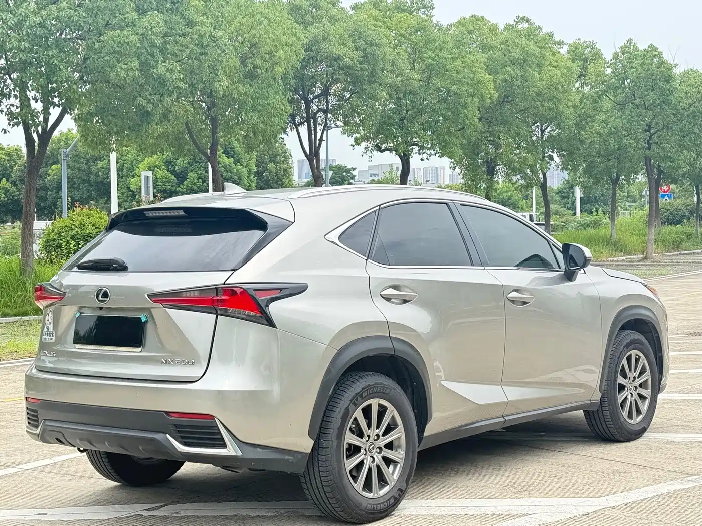 Фото 6 - Lexus NX