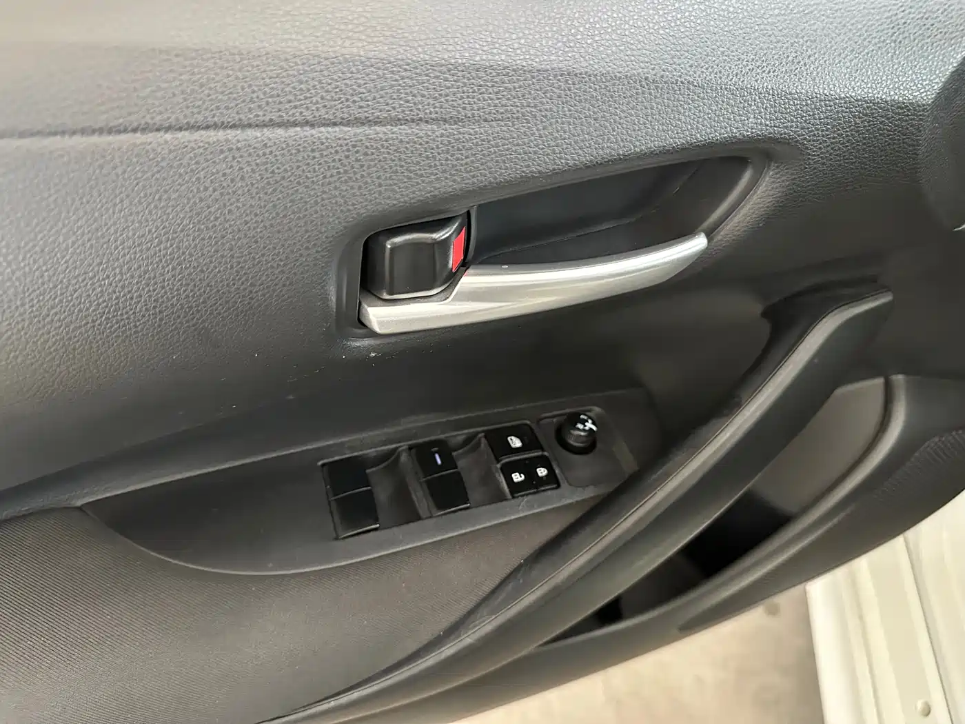 Toyota Levin 2024 Smart Hybrid 1.8L Leading Edition фото 13