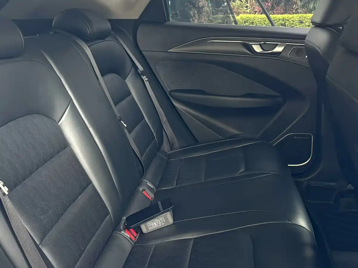 Geely Geometry C 2023 2021 C400 Square Edition