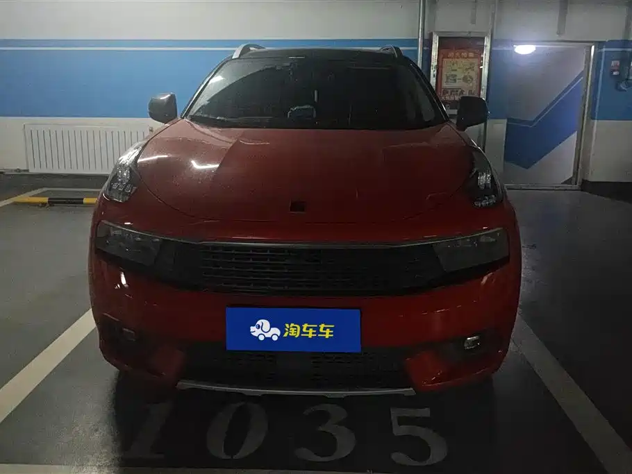 Lynk & Co 01 2017 2.0T AWD Pro фото 2