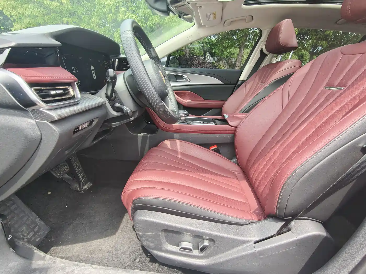 Hongqi H5 2023 1.5T DCT Smart Connect Joy Edition фото 4
