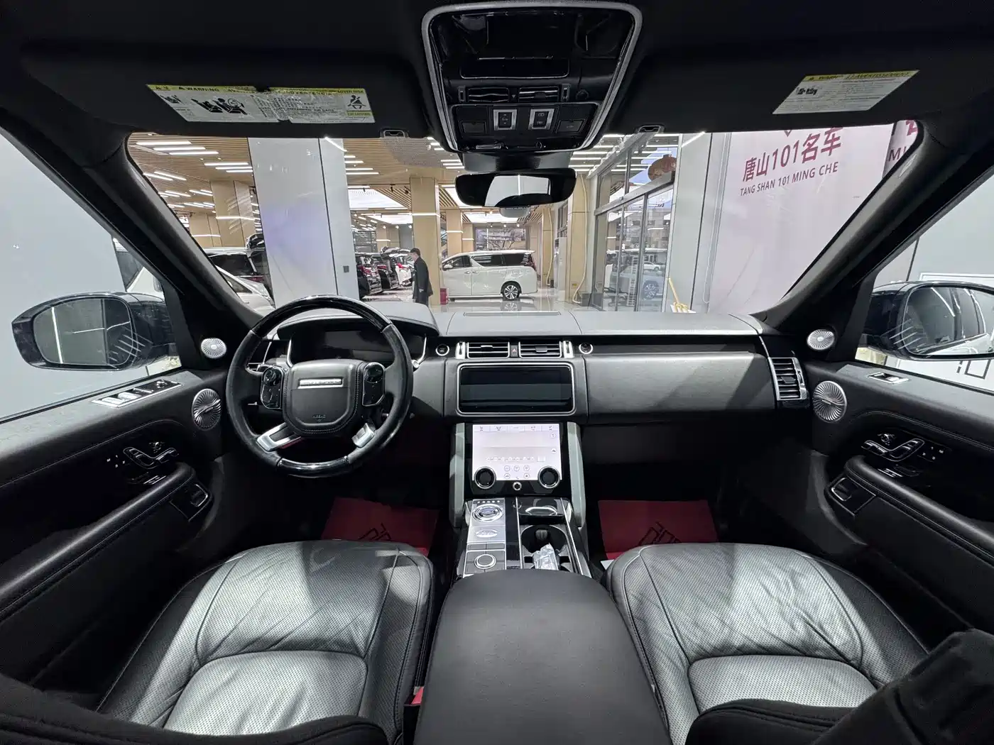 Land Rover Range Rover 2018 3.0 SC V6 Golden Age Edition фото 19