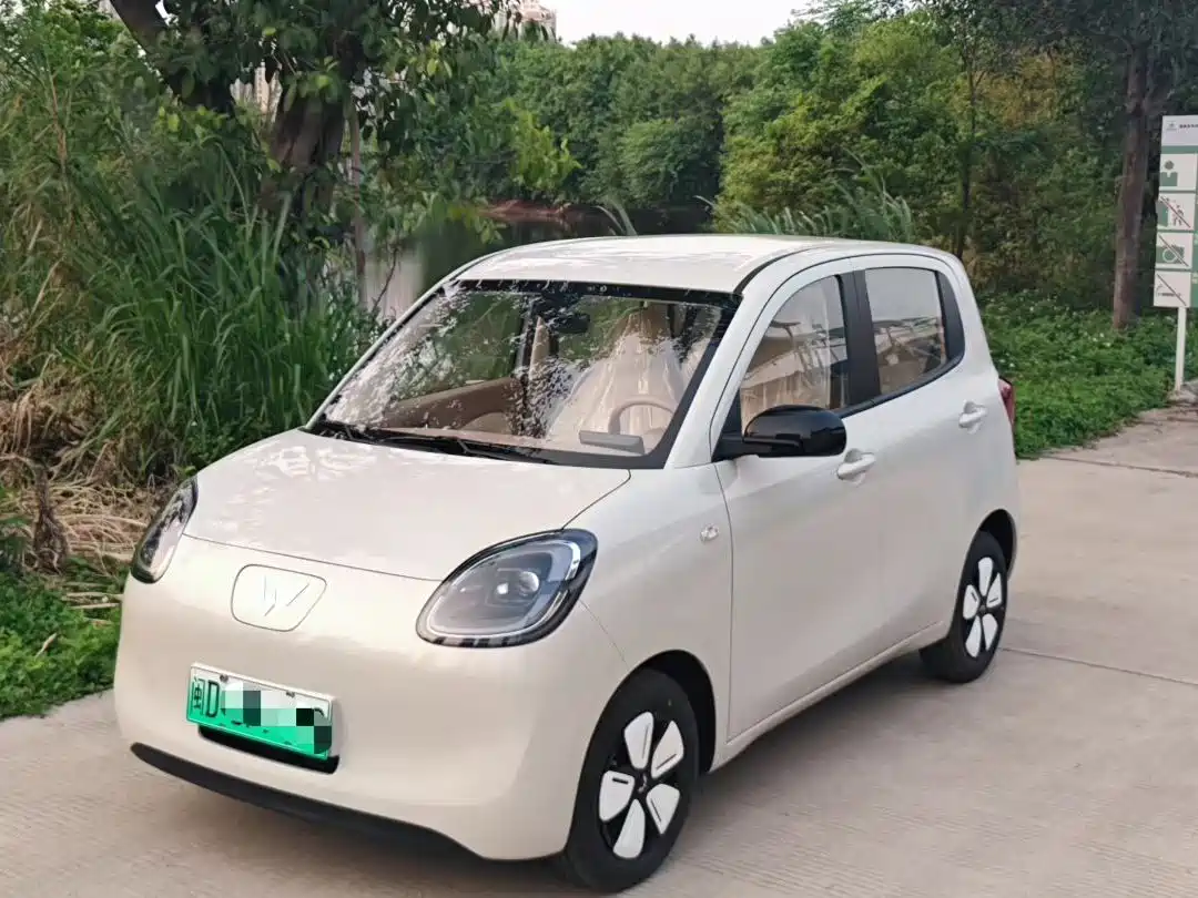 WULING AUTOMOBILE HONGGUANG MINIEV