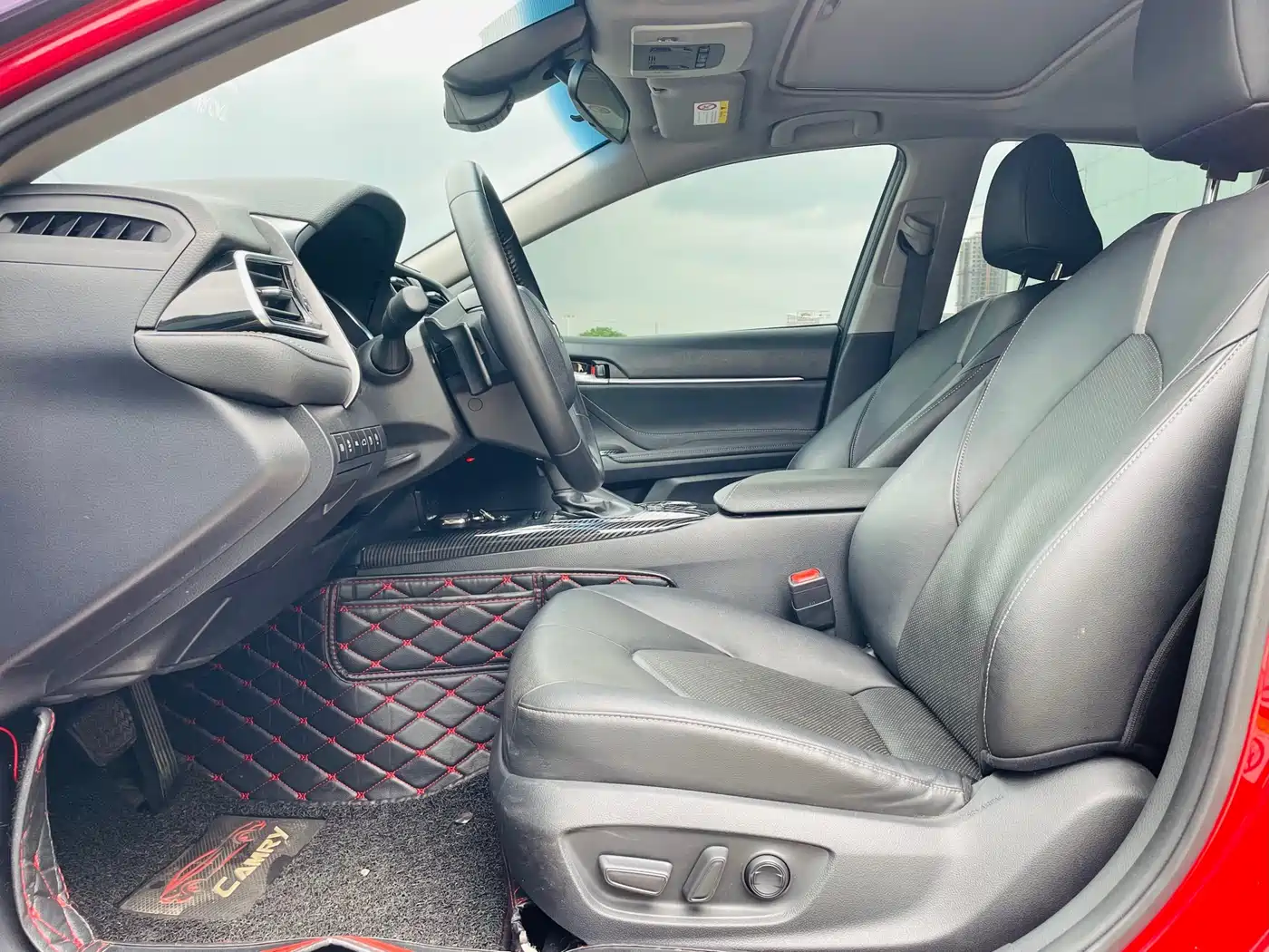 Toyota Camry 2018 2.5S Trend Edition фото 13