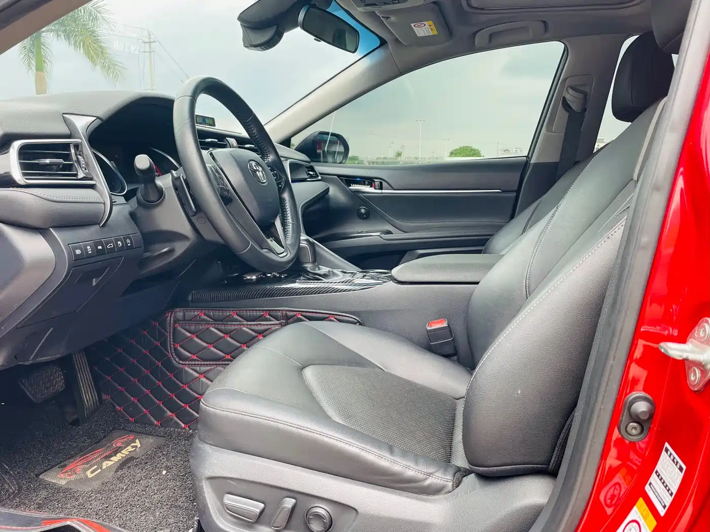 Toyota Camry 2018 2.5S Trend Edition фото 14