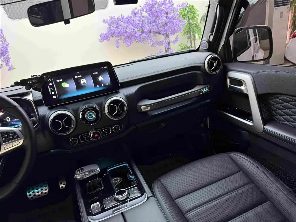 BAIC ORV Beijing Offroad BJ40 2025 2024 2.0T Urban Hunter Glory Edition