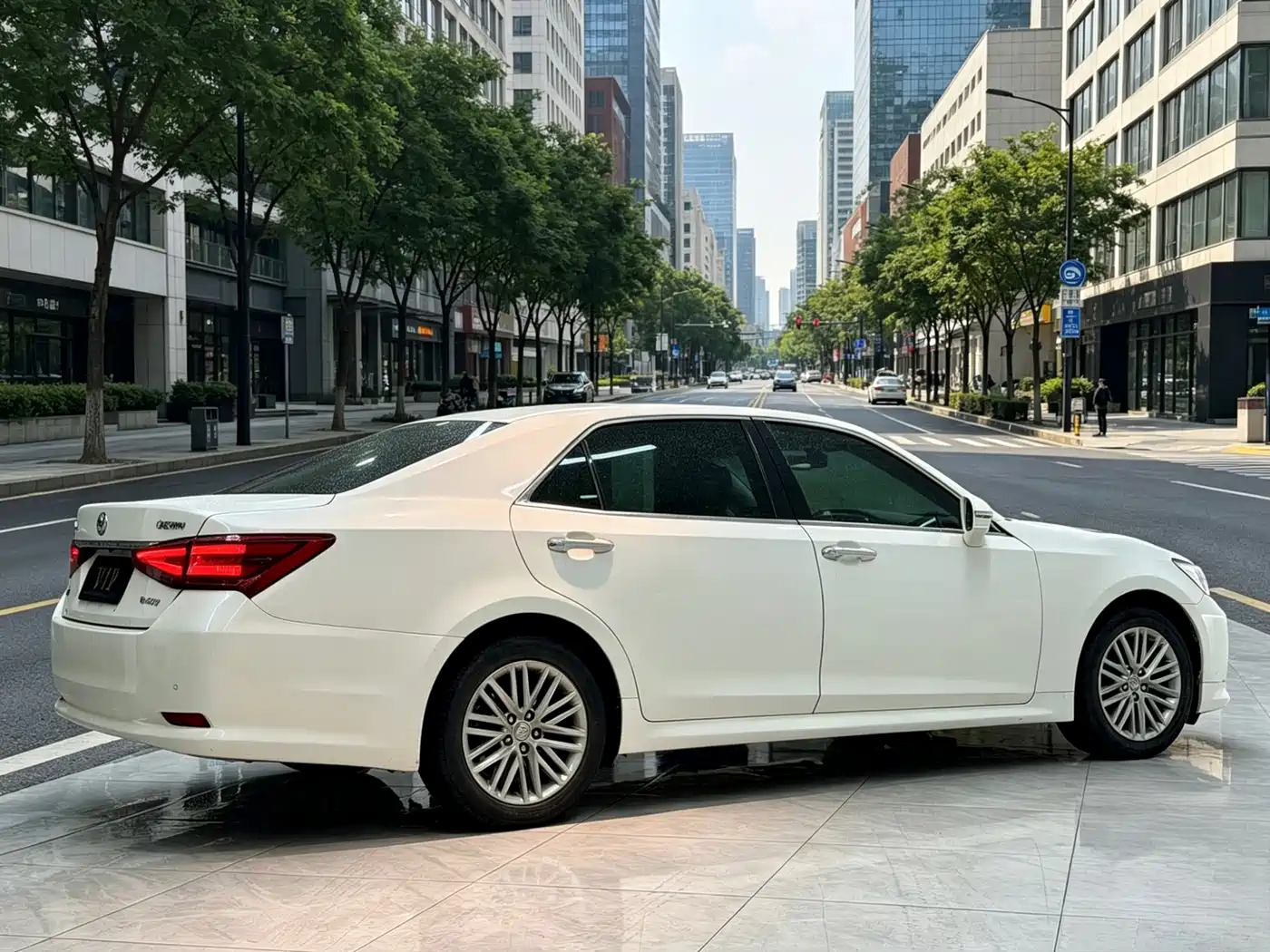 Toyota Crown 2017 2.0T Sport Edition фото 4