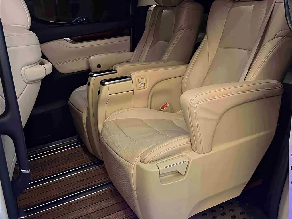 Toyota Alphard 2015 3.5L Luxury Edition фото 2