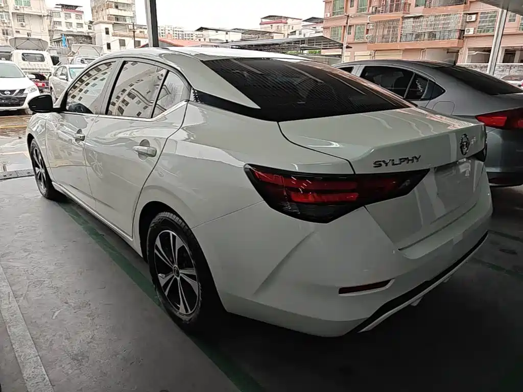 Nissan SYLPHY, миниатюра 5