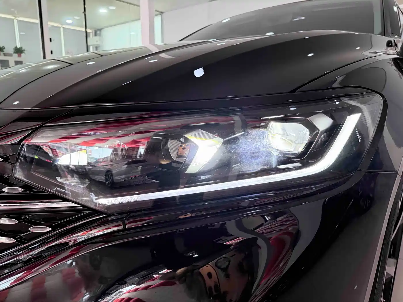 Volkswagen Passat 2026 2026 Outstanding Edition 380TSI Starlight Dragon Soaring Version