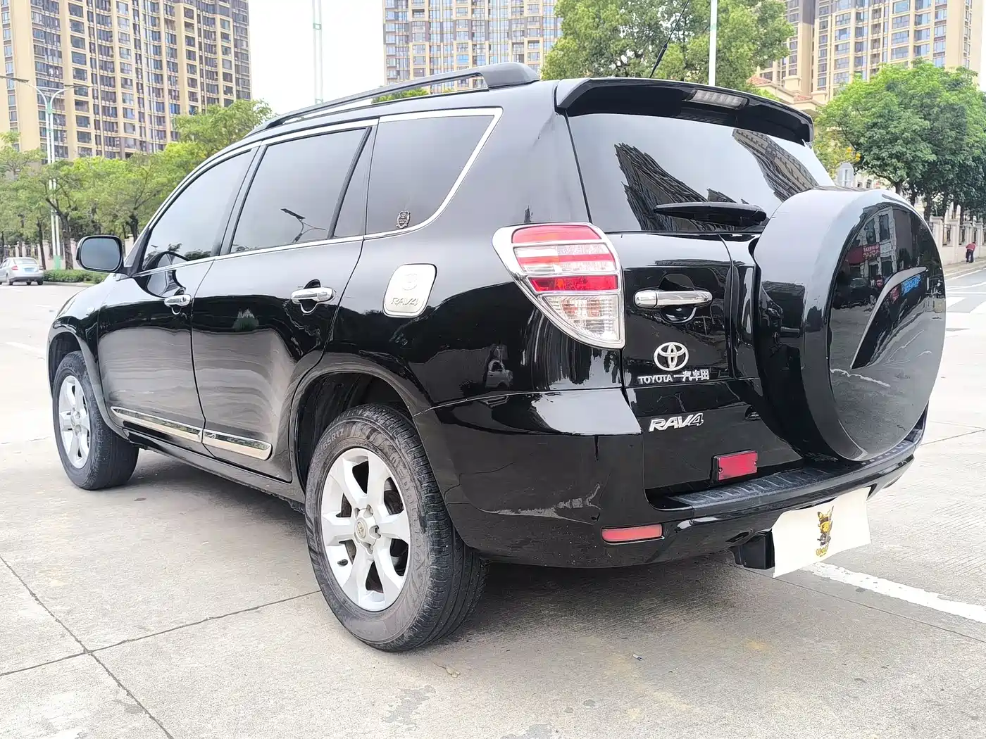 Toyota RAV4 Rongfang 2011 2.0L Automatic Classic Edition фото 6
