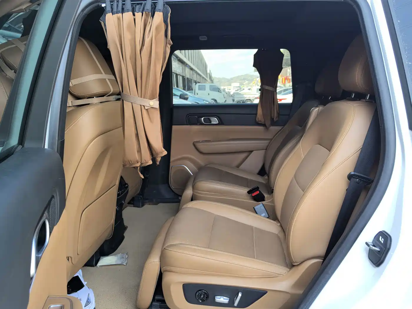 Фото 8 - Li Auto Li ONE