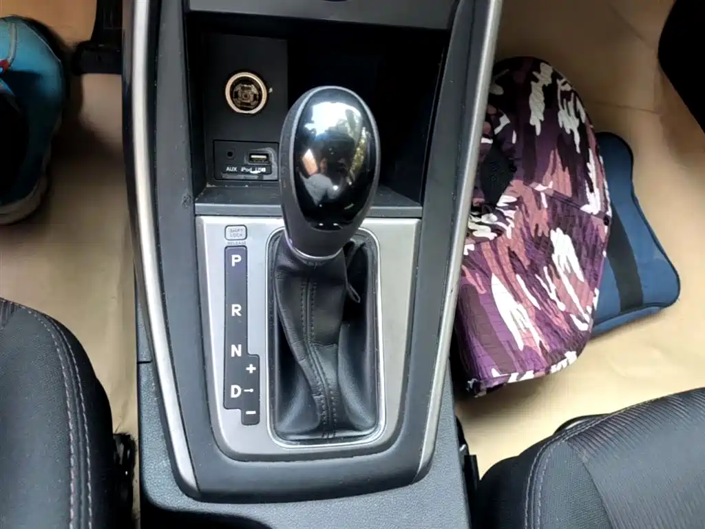 Hyundai Langdong 2016 2016 1.6L Automatic Smart Edition