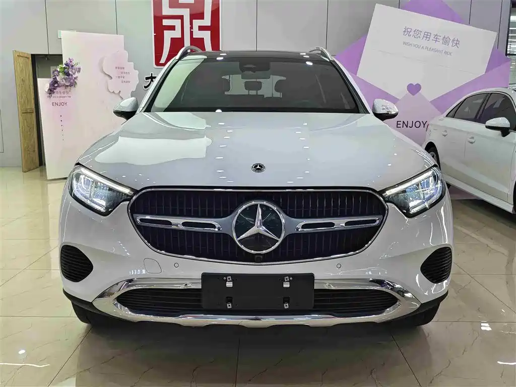 Mercedes-Benz GLC 2023 GLC 260 L 4MATIC Dynamic 7-Seater фото 2