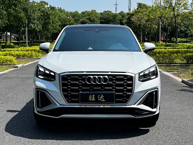 Audi Q2L 2022 35 TFSI Fashion Dynamic — фото 2