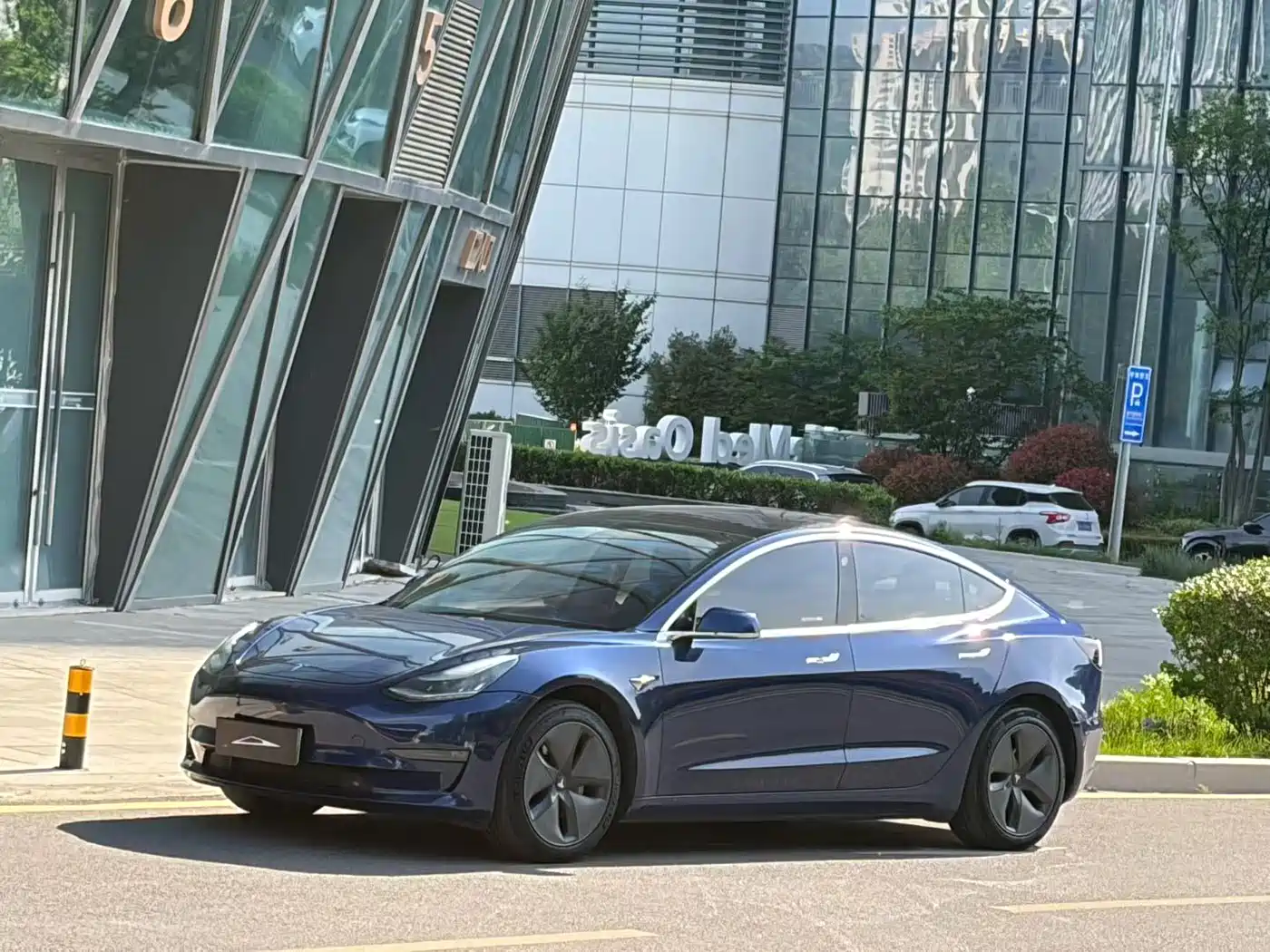 Tesla Model 3 2020 Facelift Long Range Rear-Wheel Drive