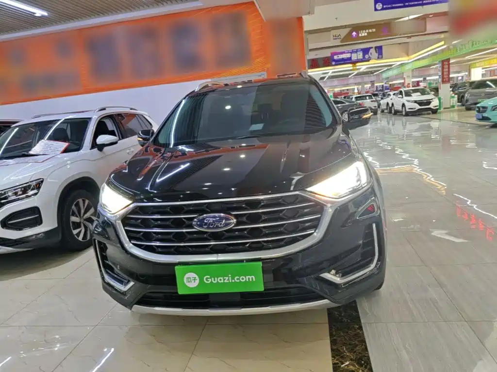 Ford Edge 2022 2021 PLUS EcoBoost 245 FWD Platinum Sharp 5-seater
