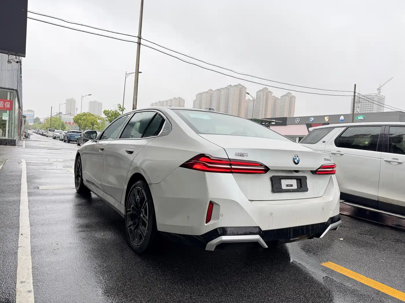 BMW 5 Series 2025 530Li Premium M Sport Package фото 4