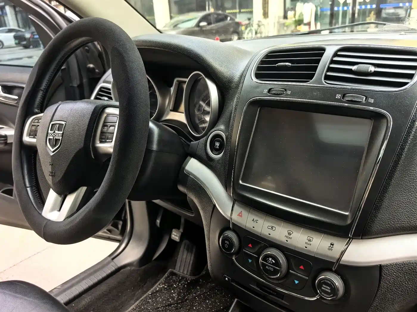 Dodge Journey 2013 2013 Model 2.4L 2WD Premium Edition