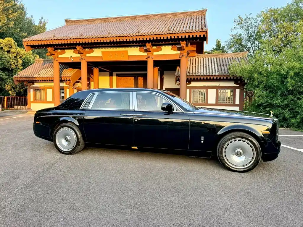 Rolls-Royce Phantom 2012 2013 6.7L Extended Wheelbase (EWB)