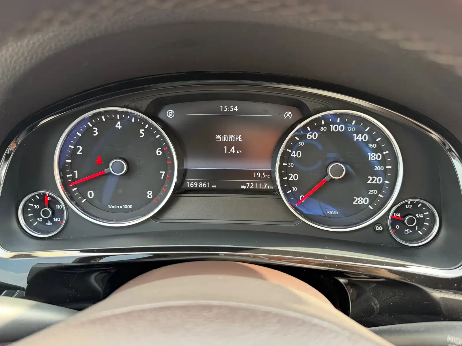 Фото 21 - Volkswagen Touareg