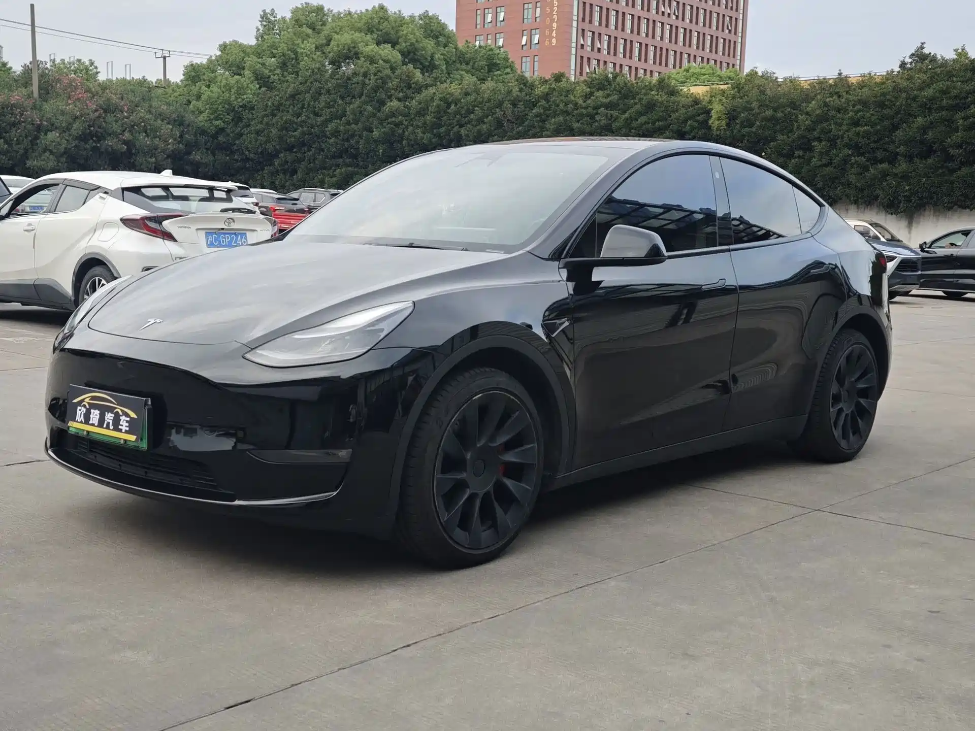 Photo 1 - Tesla Model Y