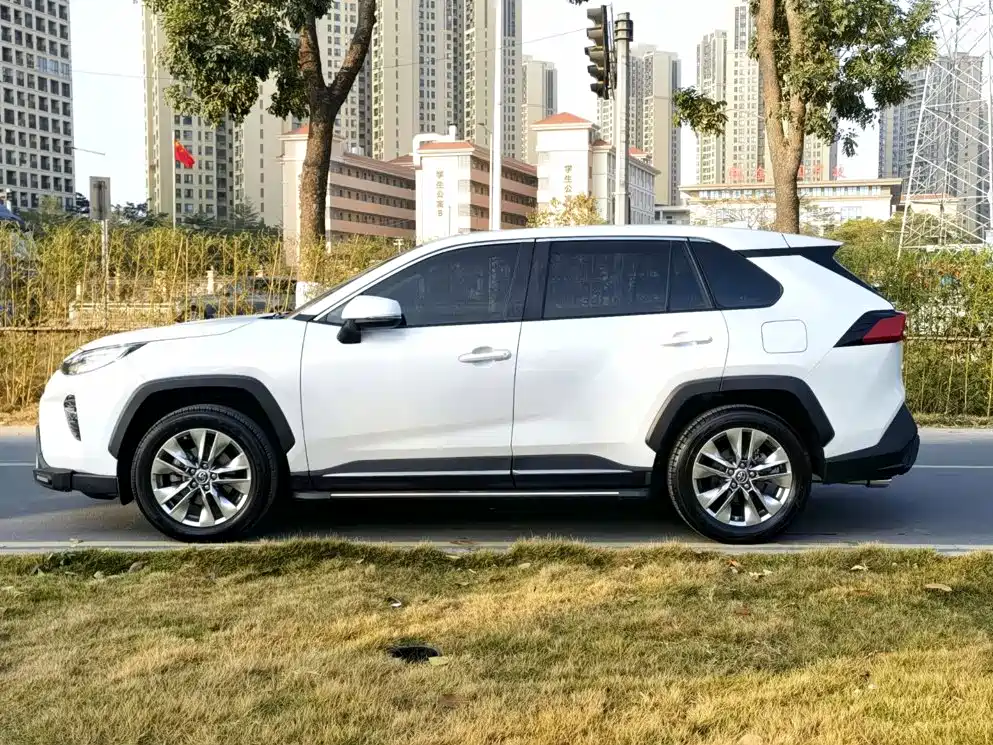 Toyota Wildlander 2021 2022 2.0L CVT AWD Luxury Edition
