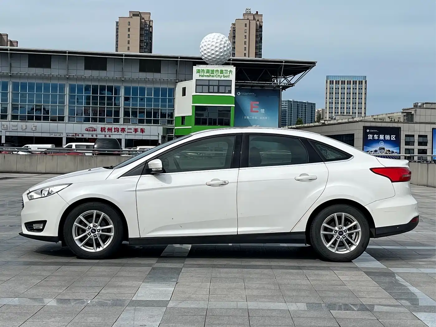 Фото 3 - Ford Focus