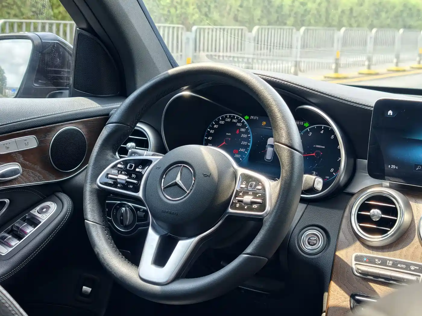 Mercedes-Benz GLC 2020 GLC 260 L 4MATIC Luxury фото 11