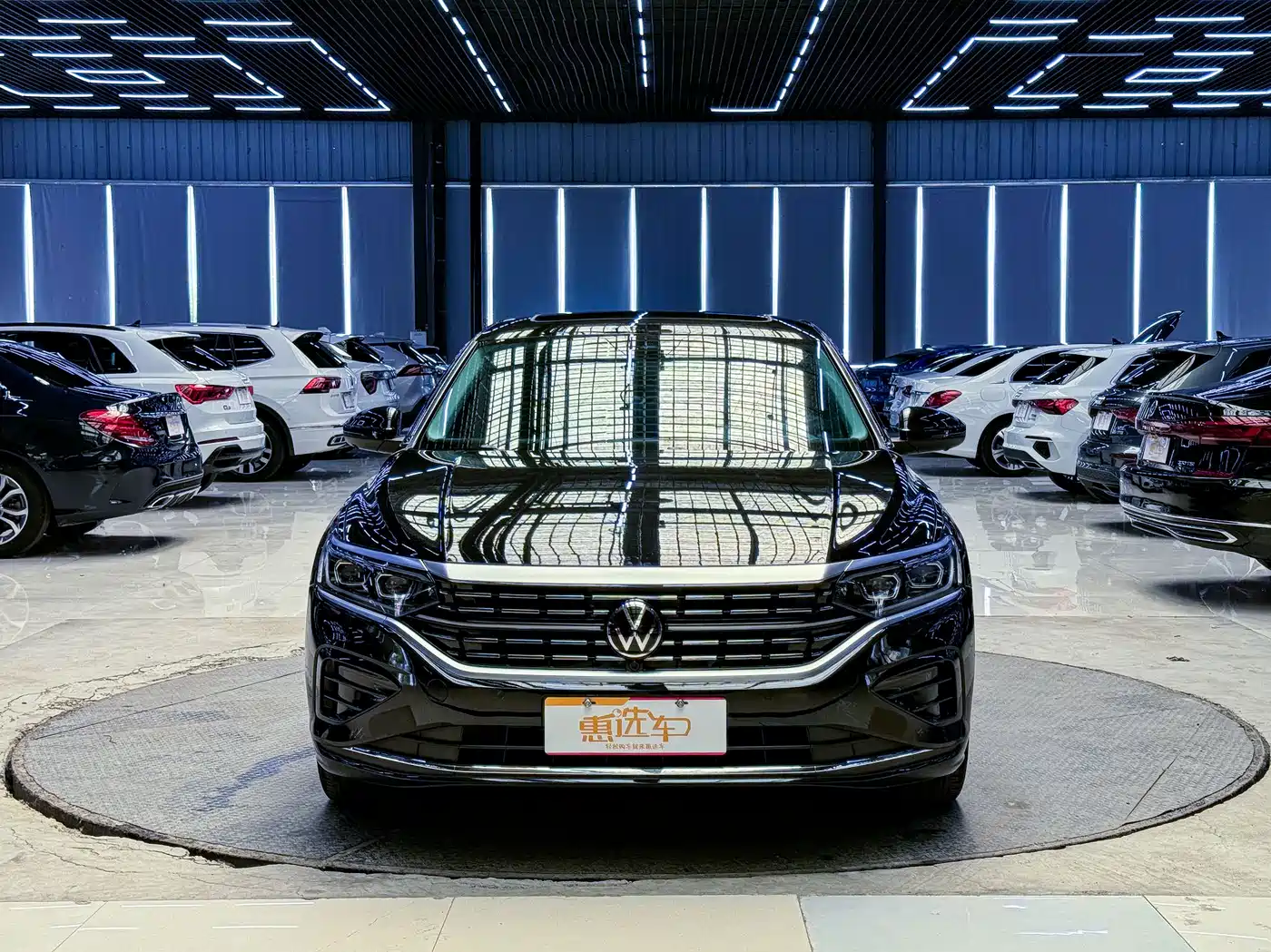 Фото 2 - Volkswagen Passat