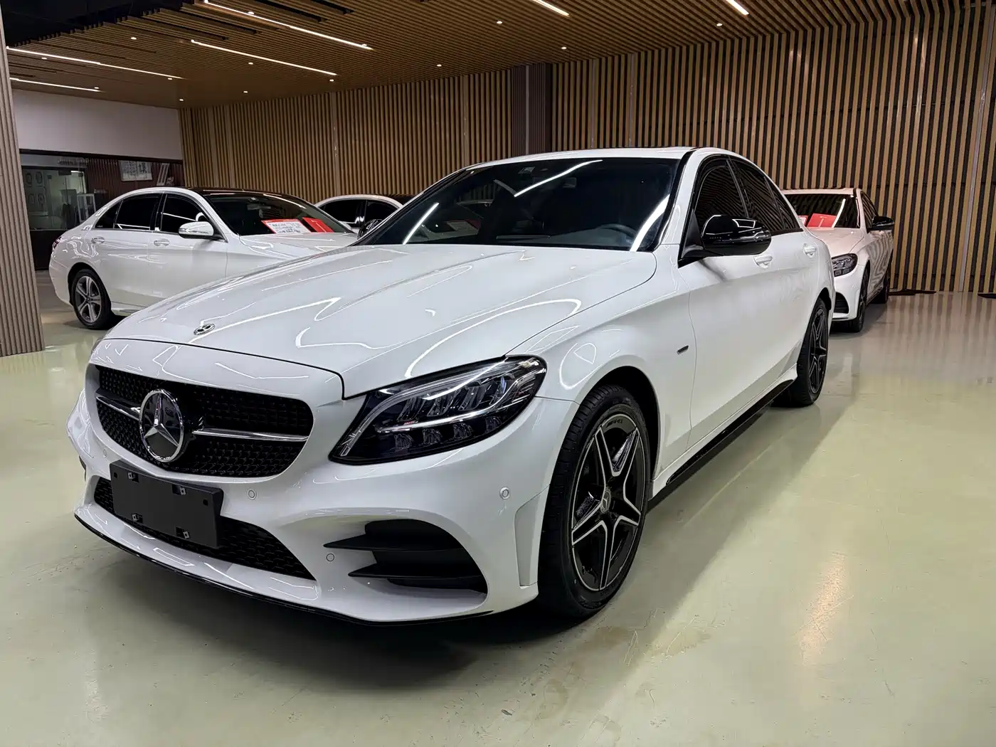 MERCEDES-BENZ CLASS C