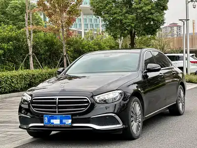 Mercedes-Benz E