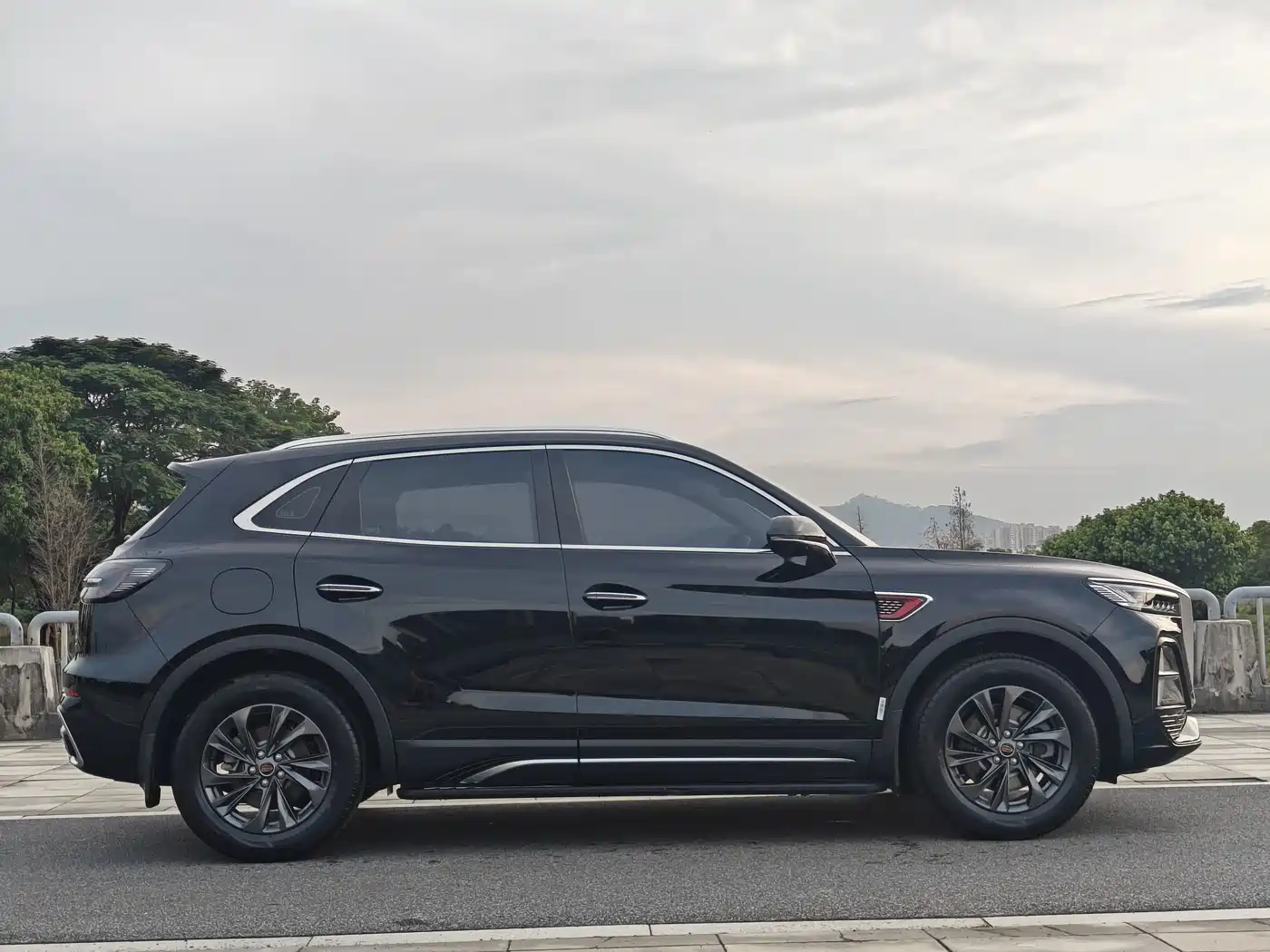 Hongqi HS5 2026 2025 2.0T 2WD Qixiang Pro