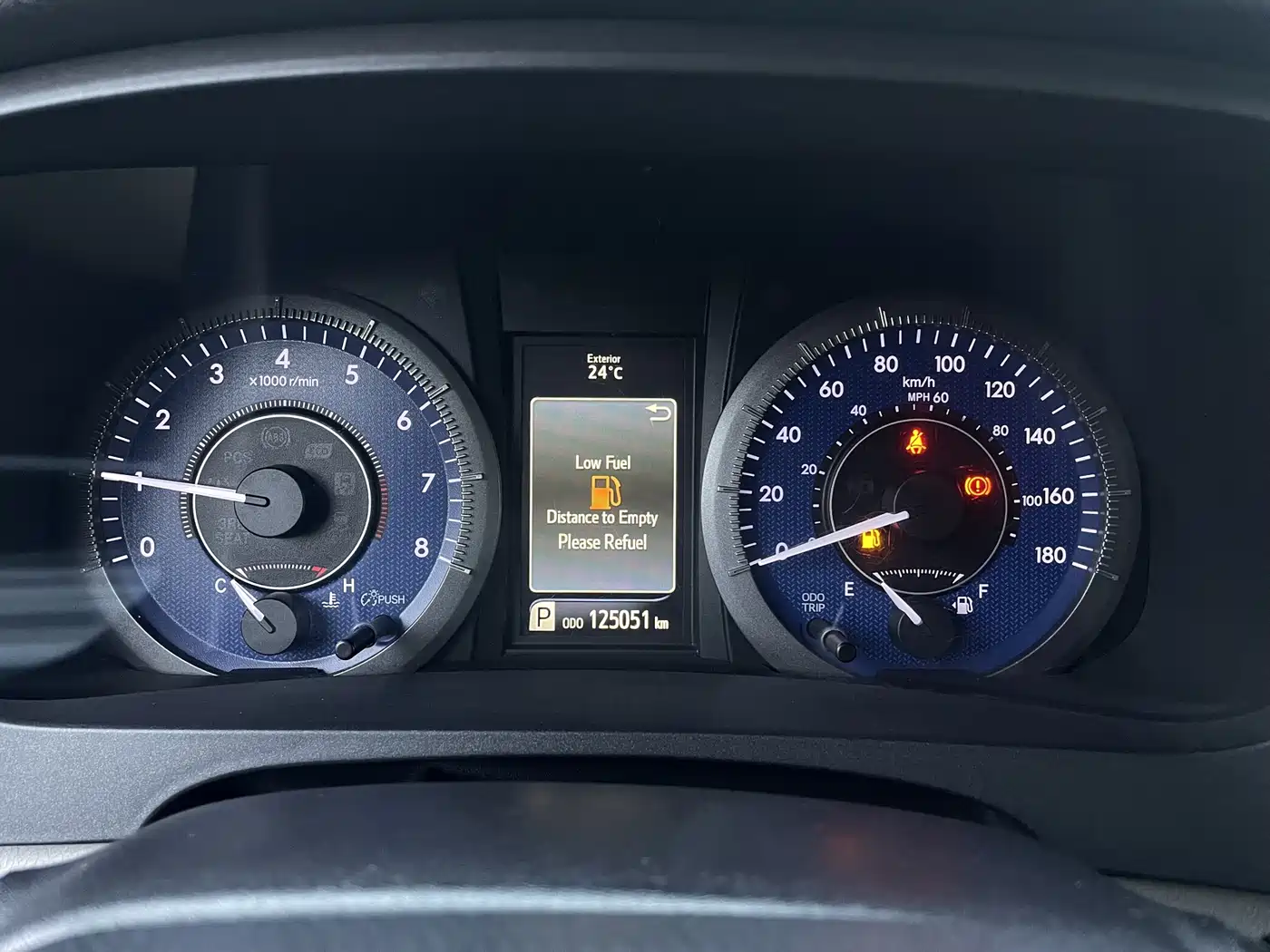 Toyota Sienna 2015 3.5L 2WD LE фото 7