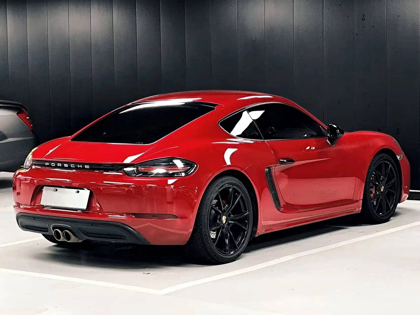 Photo 13 - Porsche 718