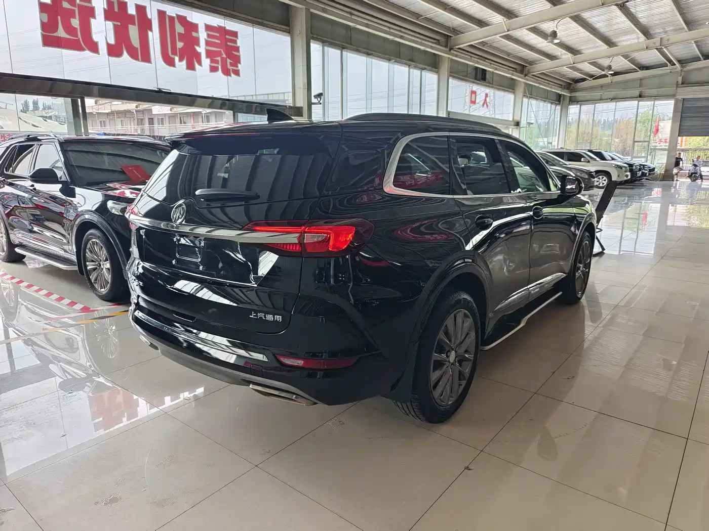 Buick Enclave 2020 28T 4WD Premium Model фото 21