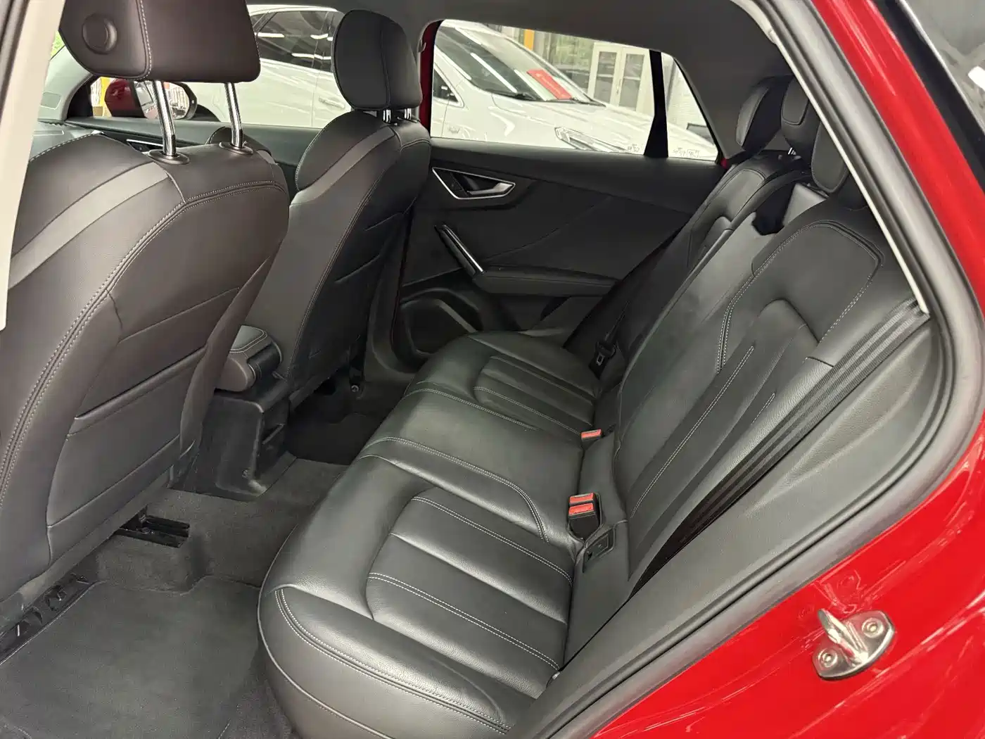 Фото 14 - Audi Q2L