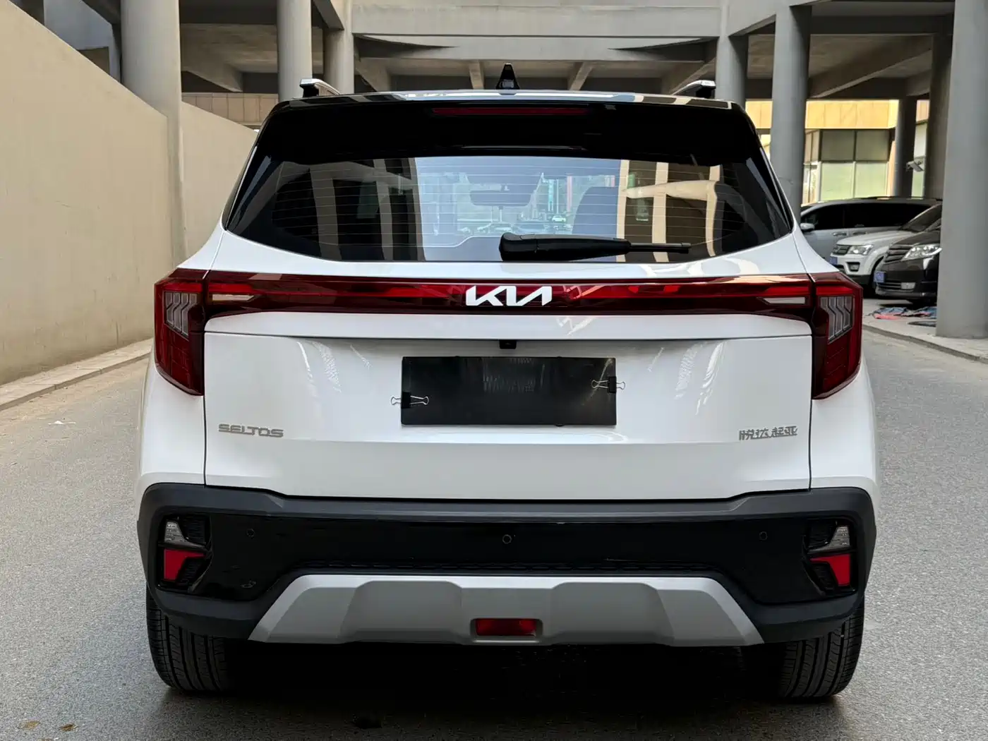 Kia Seltos 2023 1.5L CVT Luxury Edition фото 5