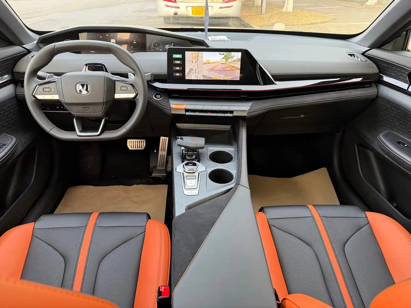 CHANGAN UNI-V