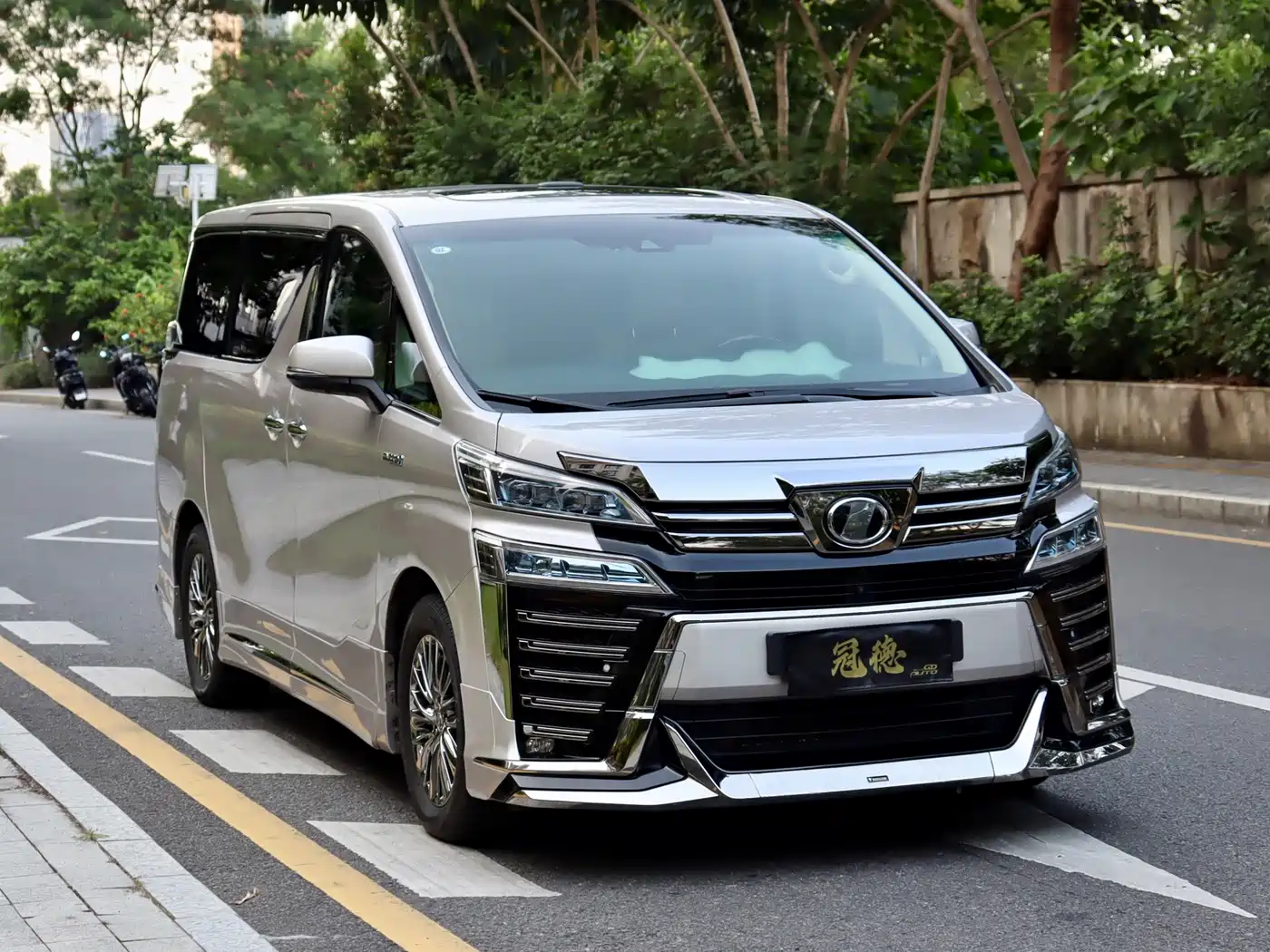Toyota Vellfire 2020 2019 Hybrid 2.5L HV Premium Edition