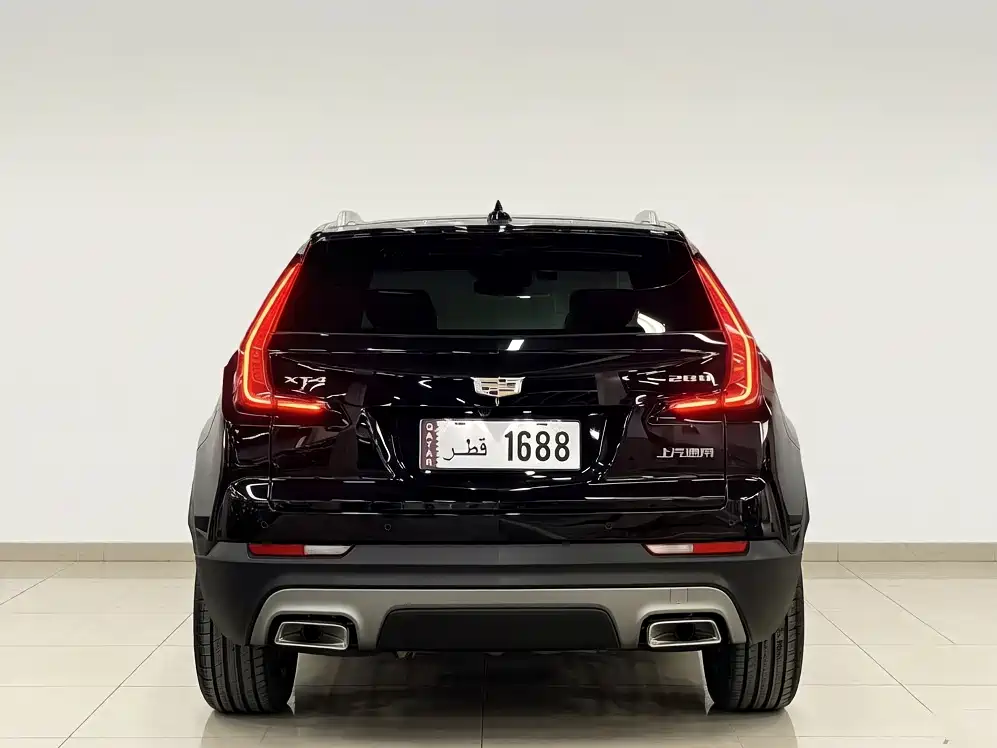 CADILLAC XT4