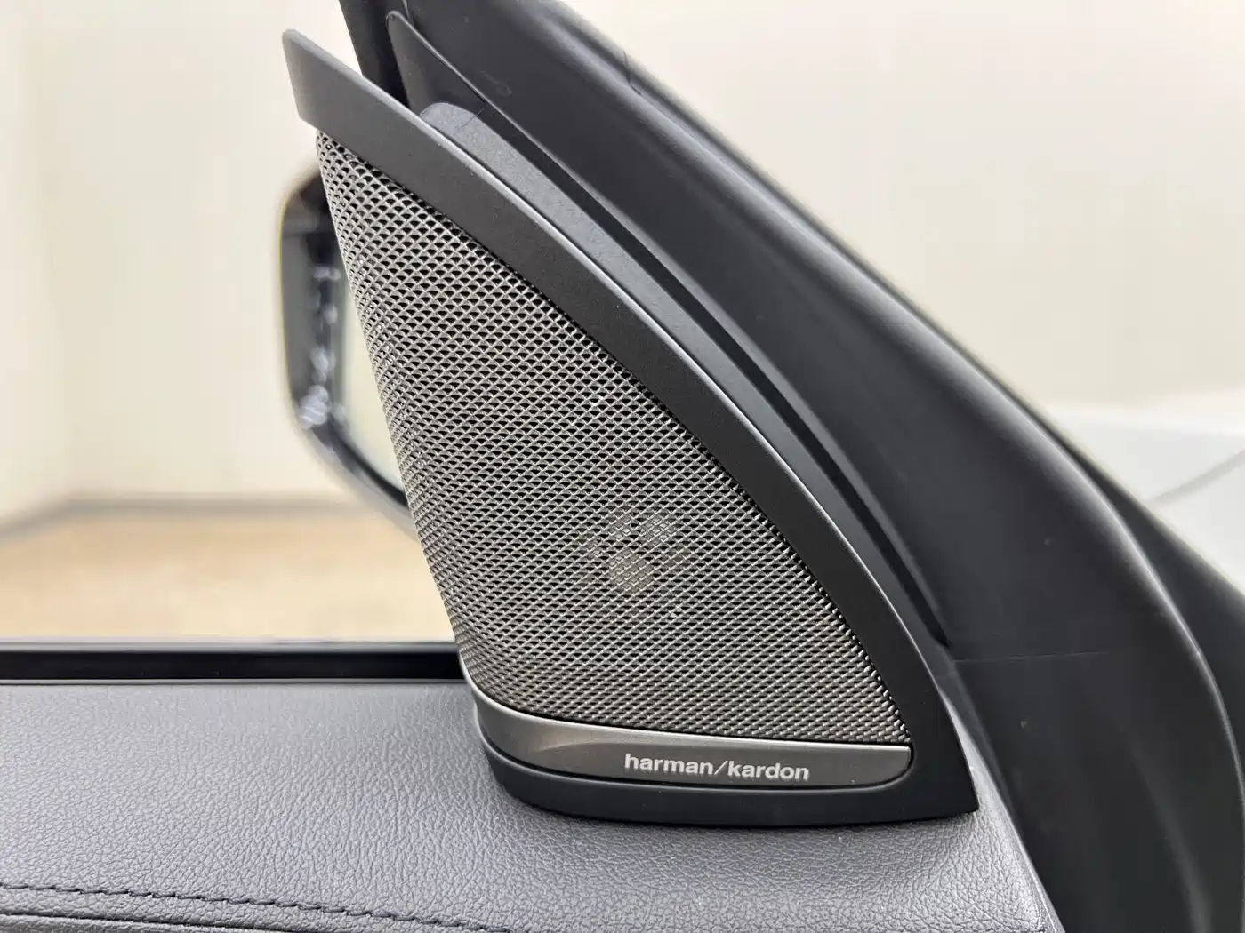 BMW 6 Series GT 2019 630i M Sport Package фото 17