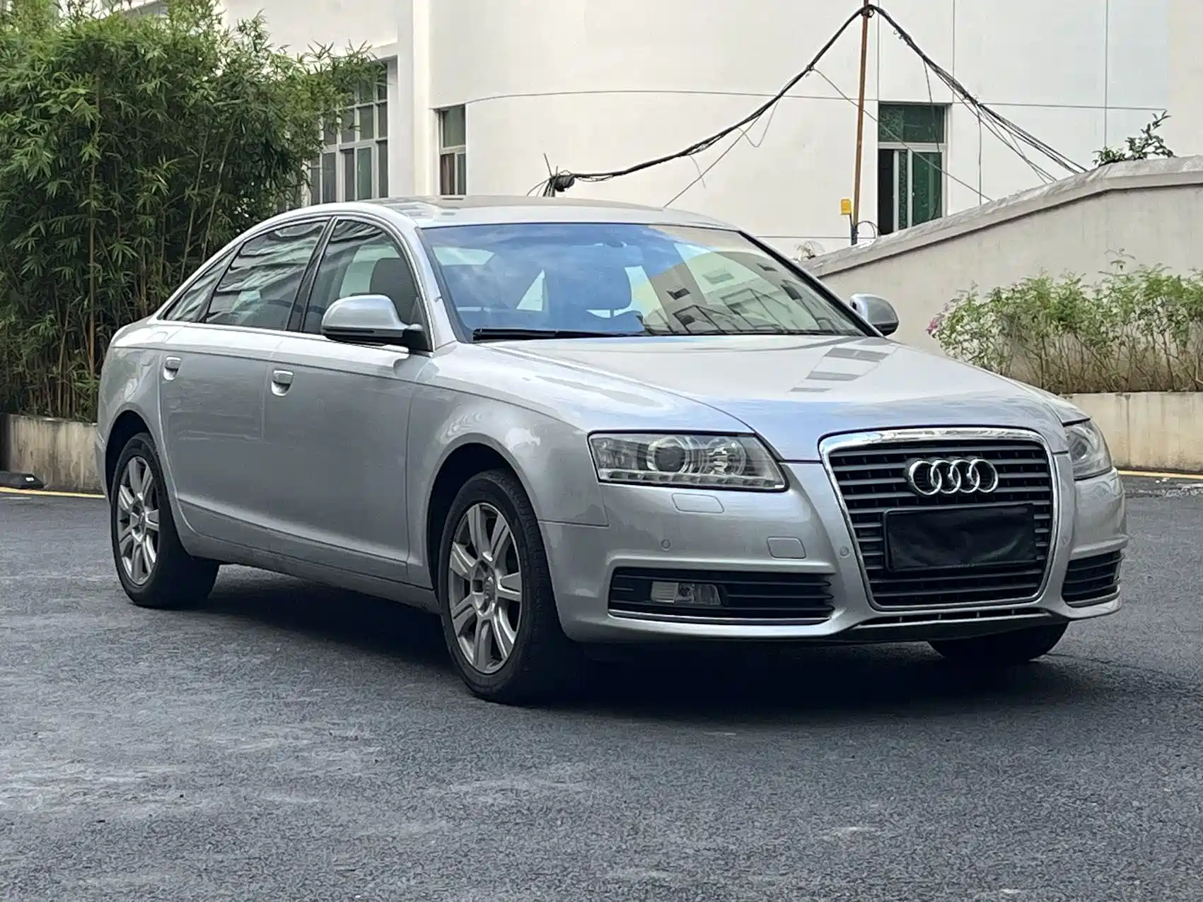 Фото 3 - Audi A6L