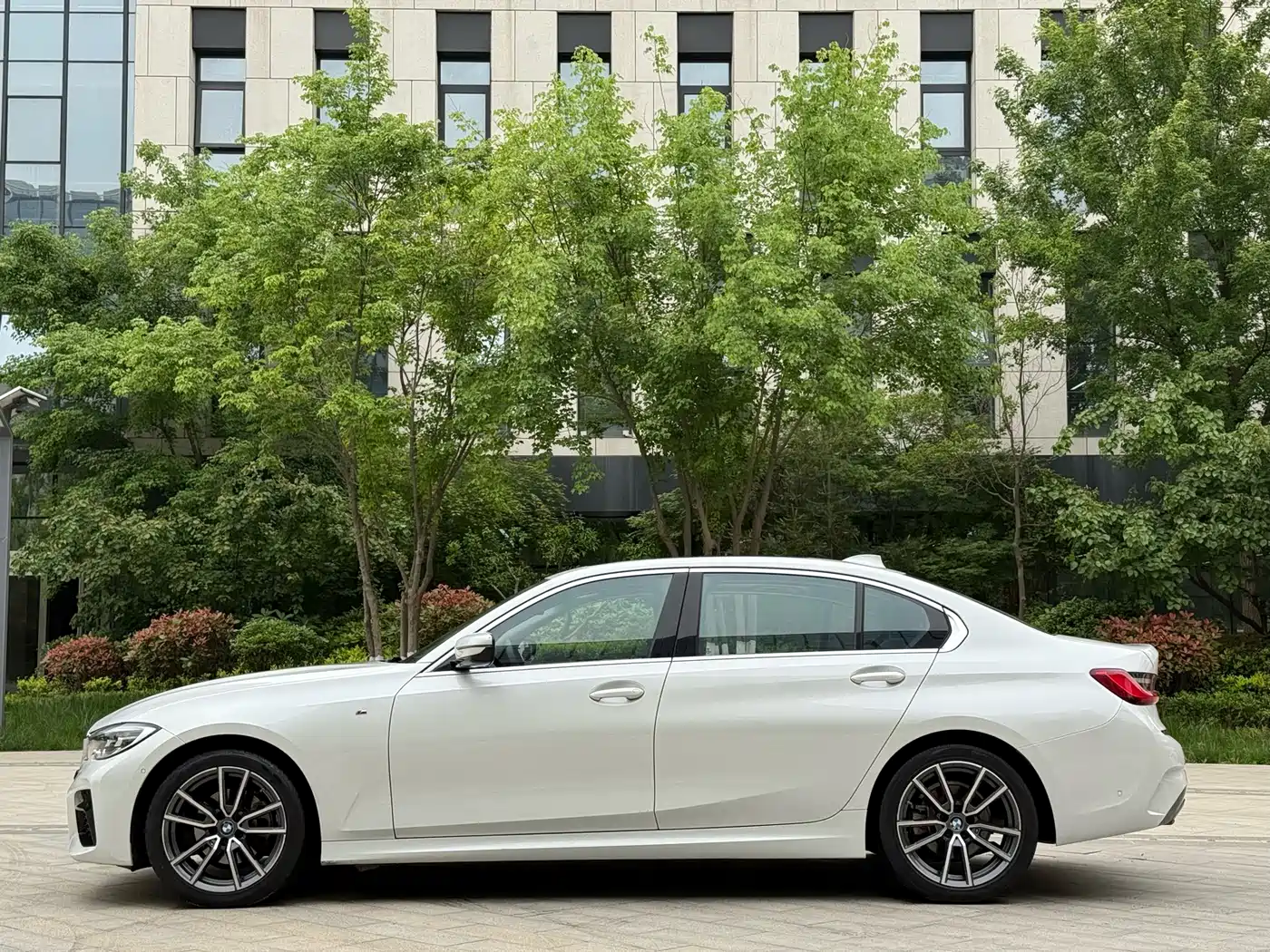 BMW 3 Series 2020 320Li M Sport Package фото 27