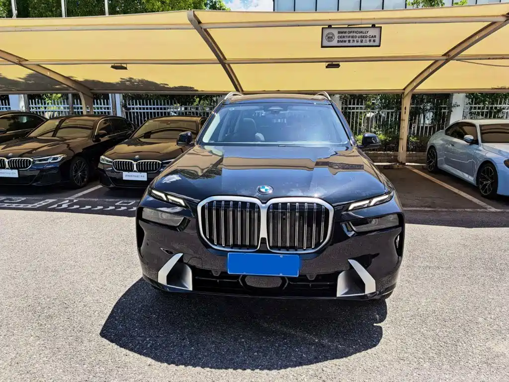 BMW X7 2025 2024 xDrive40i Leading Luxury Package