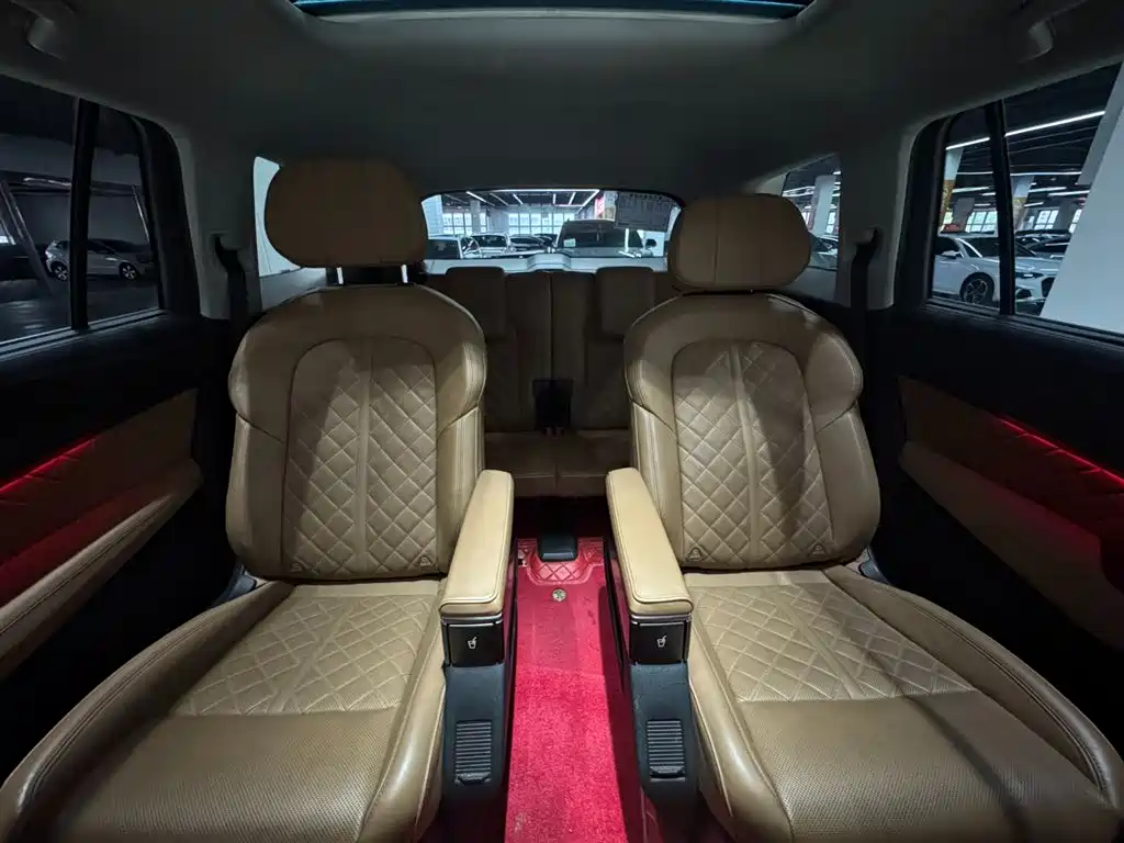 Audi Q6 2024 45 TFSI quattro Qi Yun Yu Lin Package 6-seater фото 17