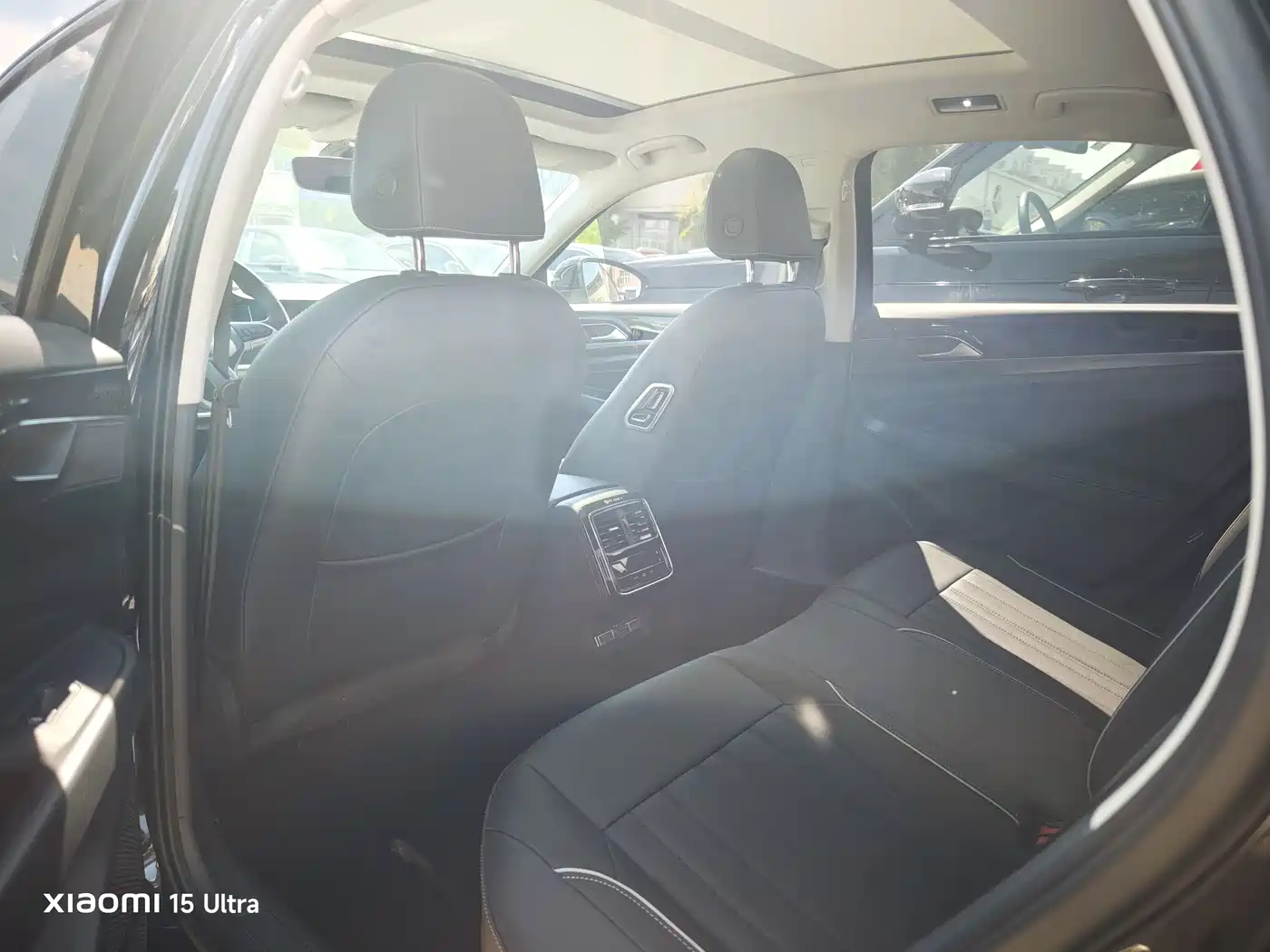 Volkswagen Passat 2022 330TSI Elite Edition фото 6