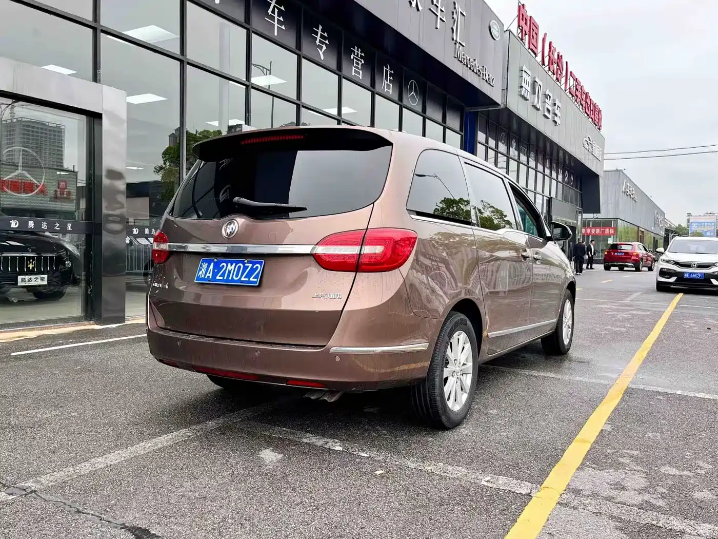 Buick GL8 2018 28T Luxury Model China VI фото 9